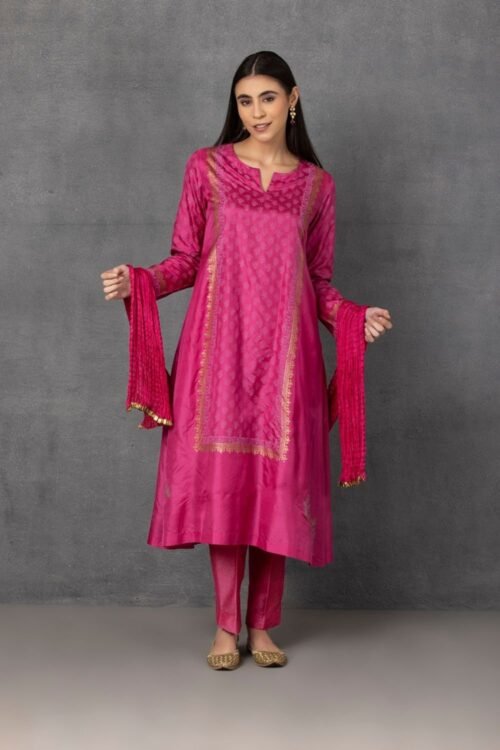 Pink golden khadi embroidered kurta comes along with pants and Dupatta – M10-01