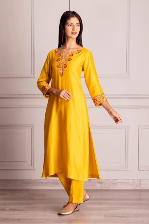 Yellow SIlk Chanderi Embroidered kurta set – M11/15