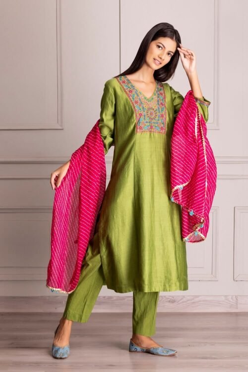 Green Chanderi Silk Embroidered Kurta Set – M11/18