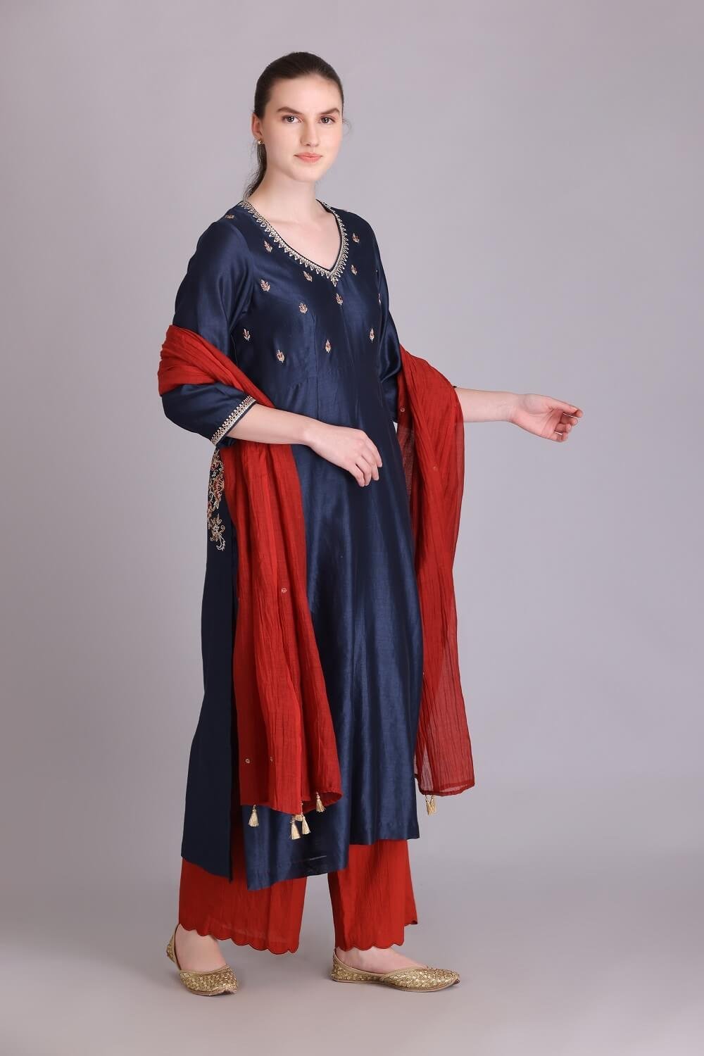 Blue Embroidered Silk Chanderi Set – M6/07