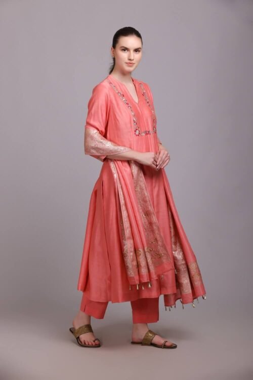 Rose pink parsi embroidered kurta set – M7/08B